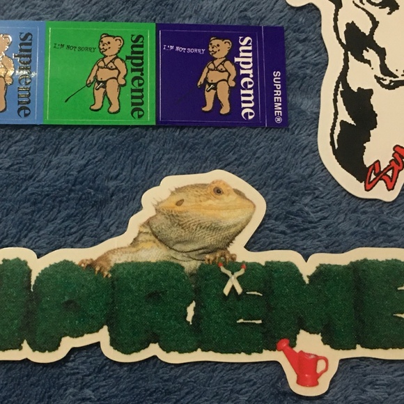Supreme "Animals" Sticker Bundle - Picture 5 of 6